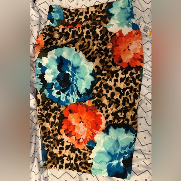 Thalia Sodi Dresses & Skirts - Thalia Sodi Leopard Print Skirt with Blue and Orange Floral Accents